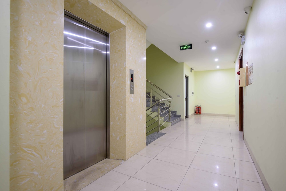 golden lotus airport hotel