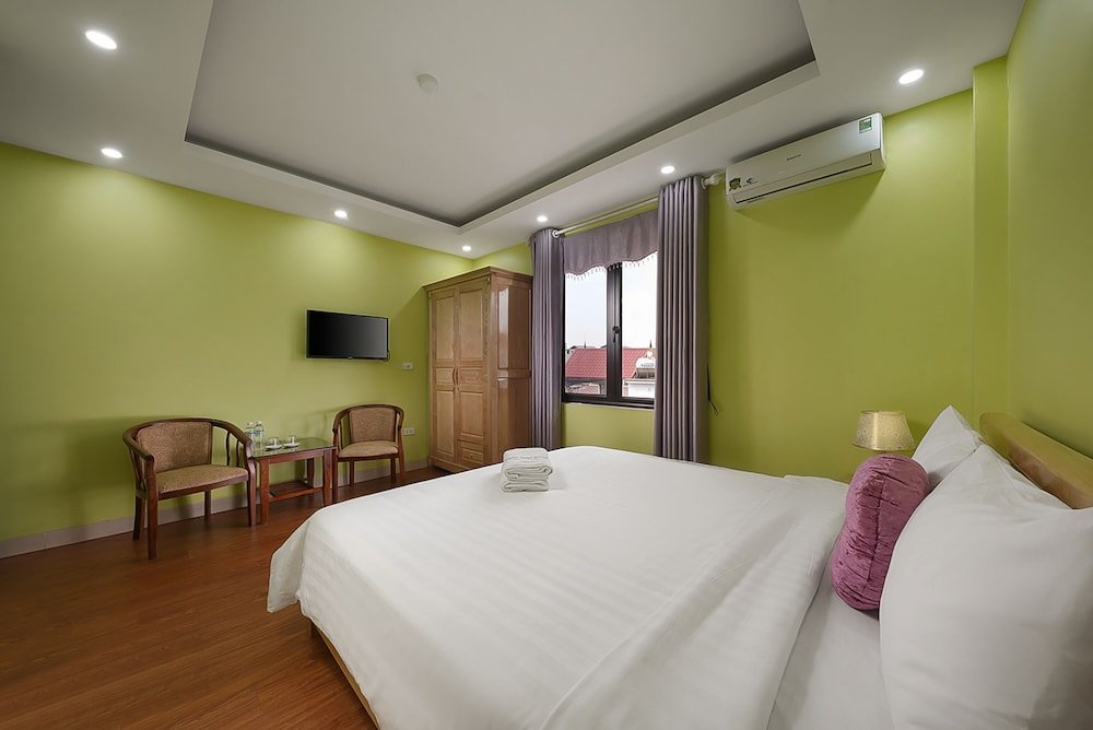 golden lotus airport hotel