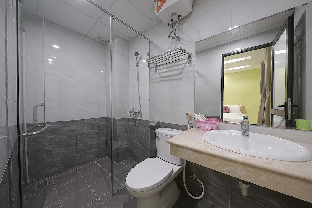 golden lotus airport hotel