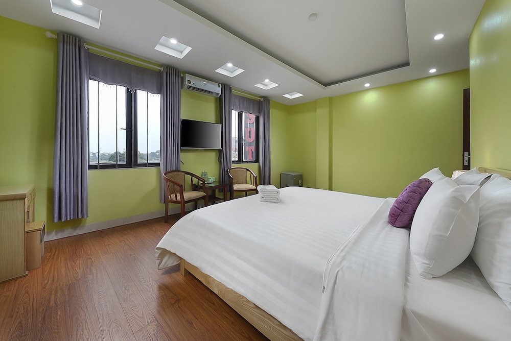 golden lotus airport hotel