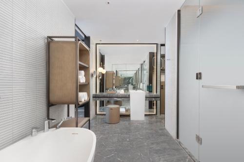 doubletree by hilton kunming airport
