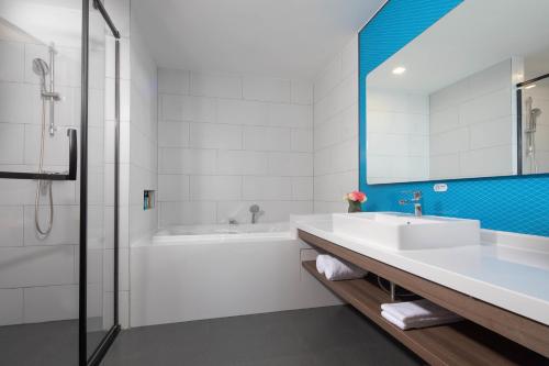 holiday inn express xian high tech south an ihg hotel