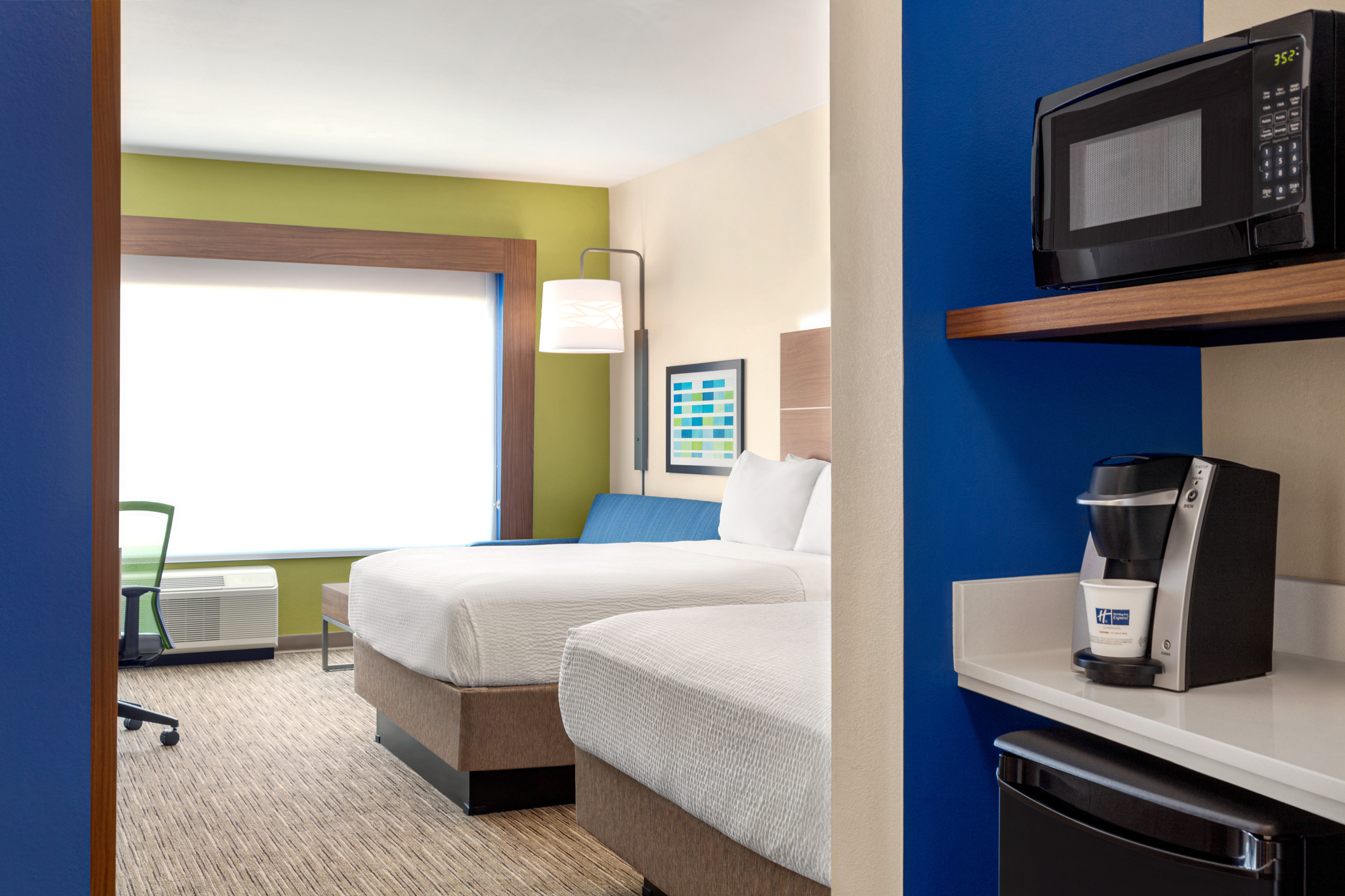 holiday expr and suites austin north