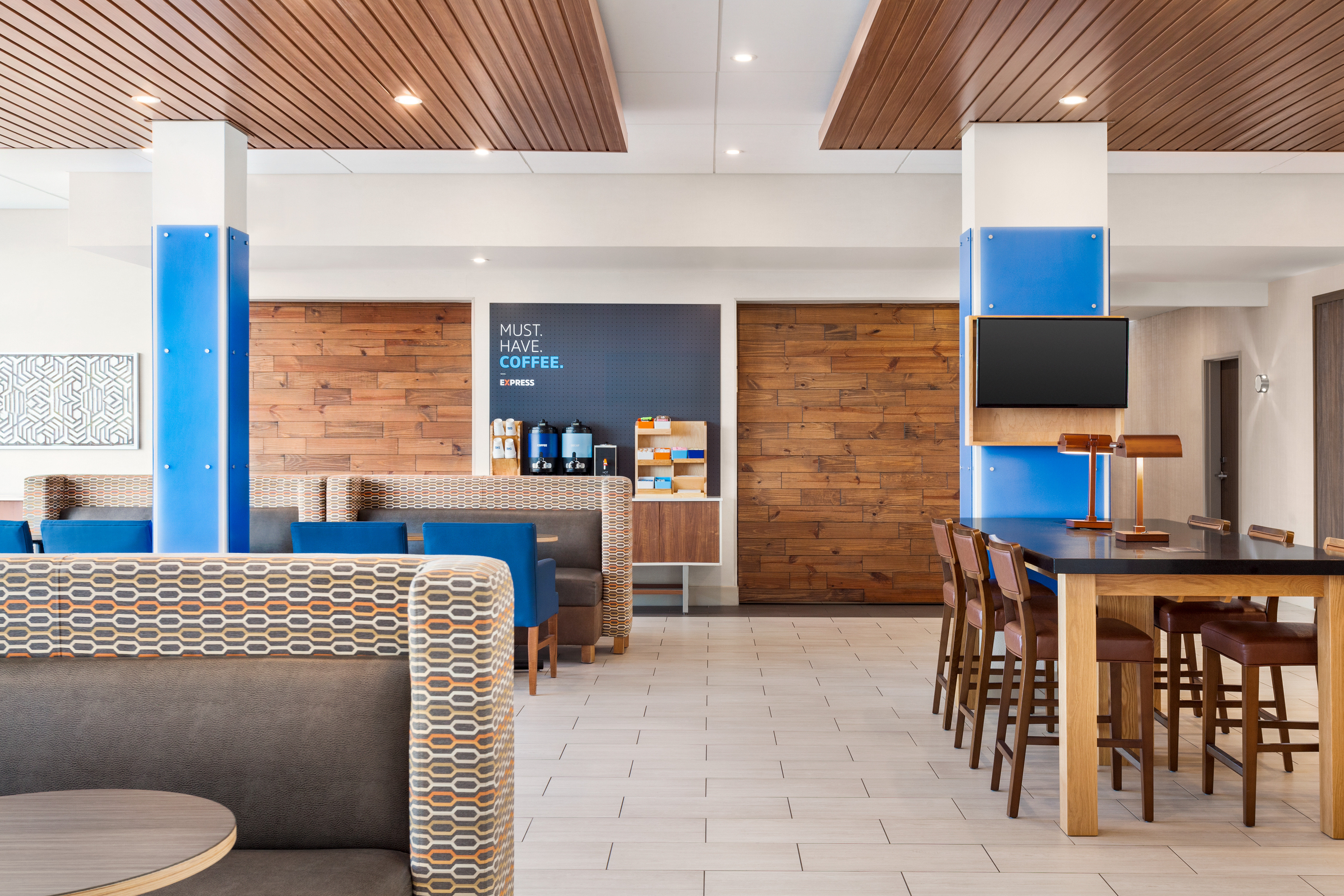 holiday expr and suites austin north