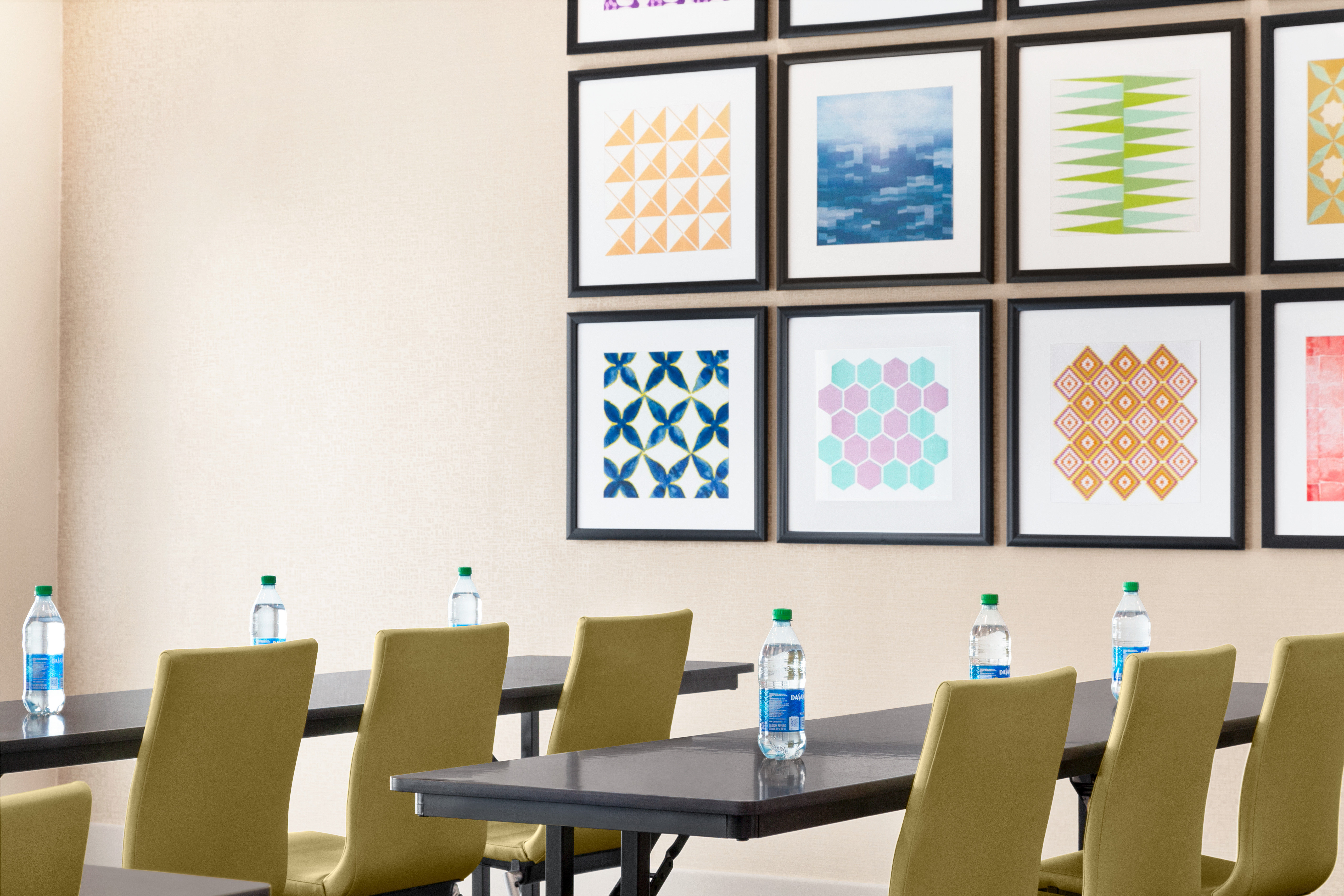 holiday expr and suites austin north