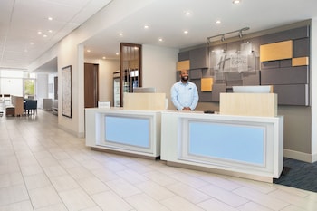 Holiday Expr. & Suites Austin North,Pflugerville>>Austin,2.5 star