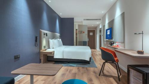 holiday inn express yangjiang city center an ihg hotel