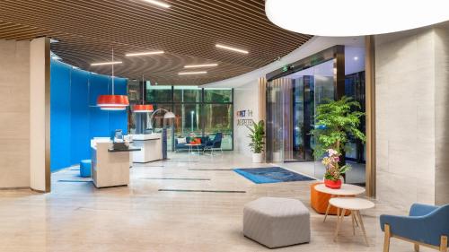 holiday inn express yangjiang city center an ihg hotel
