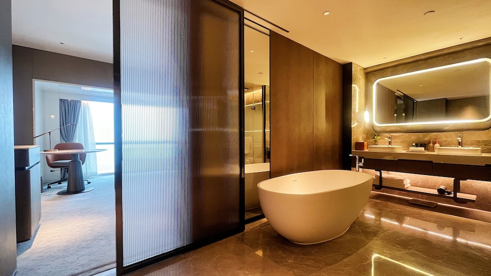 crowne plaza hohhot city center an ihg hotel