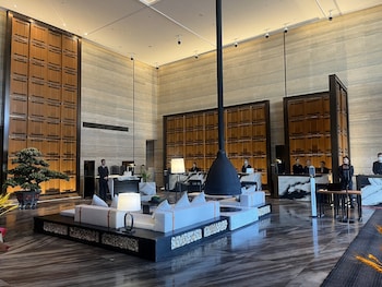 Crowne Plaza Hohhot City Center, An Ihg Hotel,Inner Mongolia>>Hohhot,3.5 star