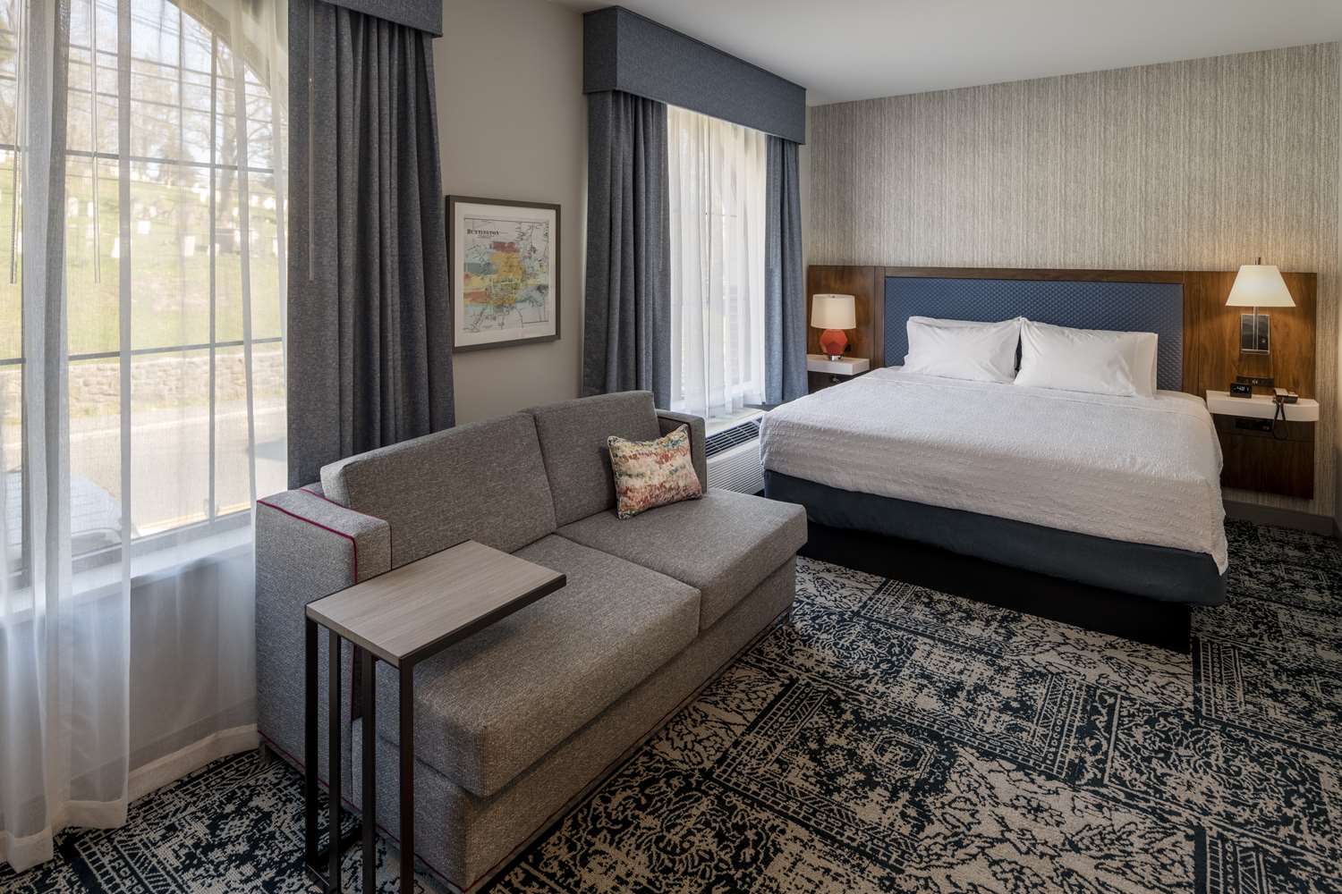 hampton inn and suites huntington downtown