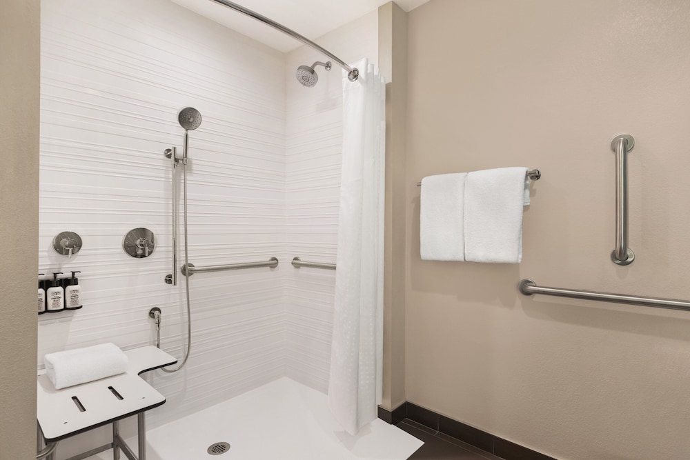 avid hotel memphis southaven an ihg hotel