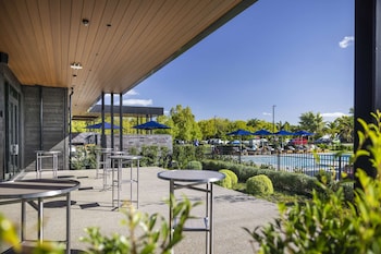 doubletree by hilton auckland karaka