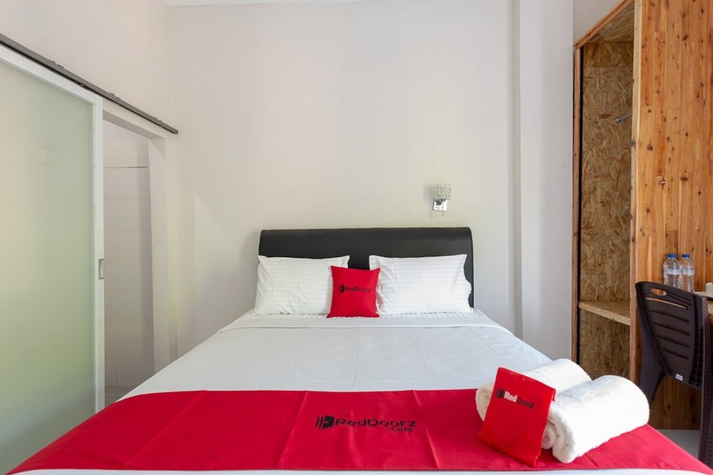 reddoorz plus syariah raya nginden 2