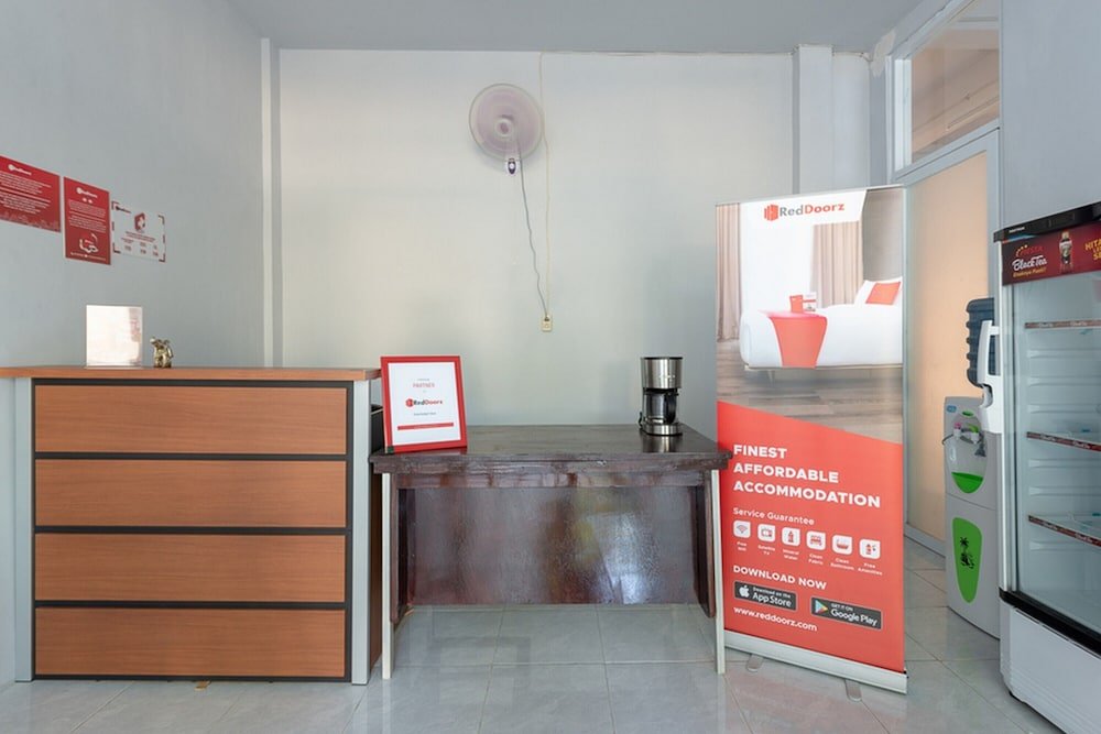 reddoorz plus syariah raya nginden 2