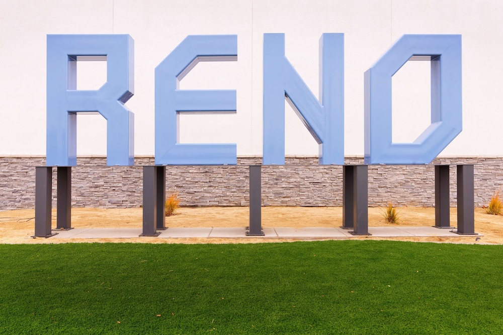 aiden by best western south reno
