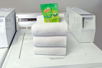 aiden by best western south reno