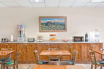 aiden by best western south reno