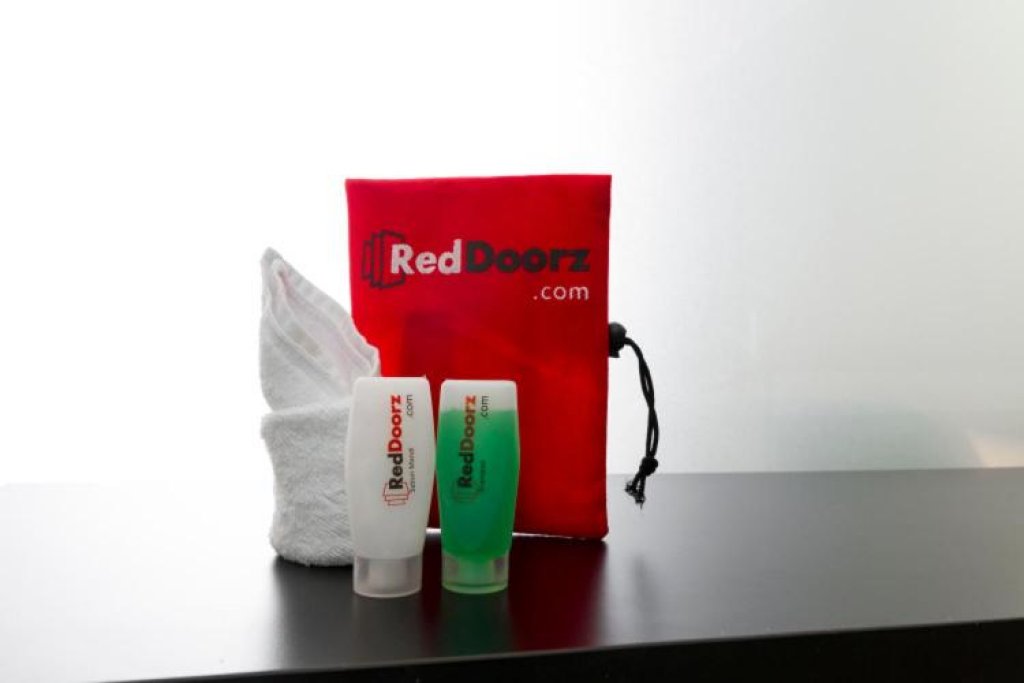 reddoorz syariah near museum tsunami aceh 2