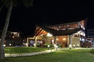 symphony summer sands beach resort and spa