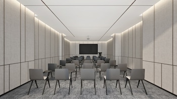 holiday inn express shanghai expo centre an ihg hotel