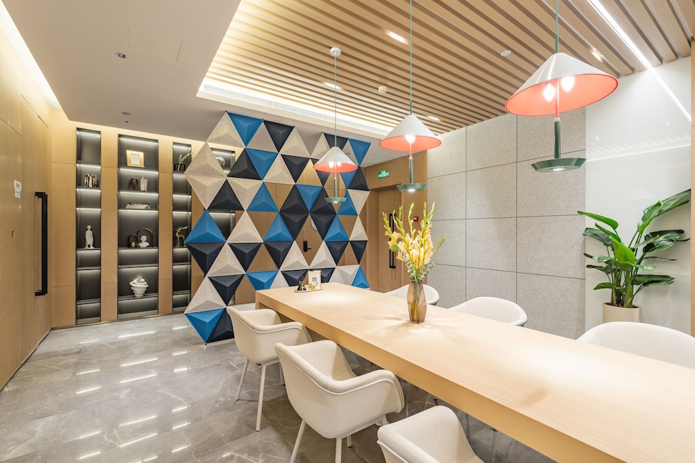 holiday inn express shanghai expo centre an ihg hotel