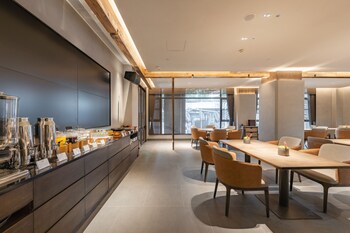 holiday inn express shanghai expo centre an ihg hotel