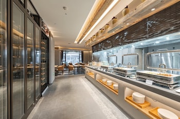 holiday inn express shanghai expo centre an ihg hotel