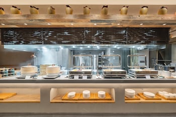 holiday inn express shanghai expo centre an ihg hotel