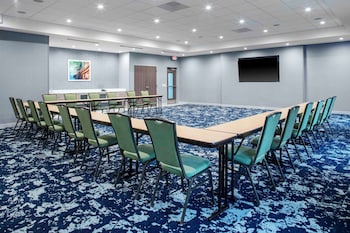 home2 suites by hilton northville detroit