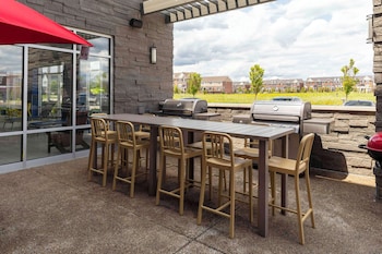 home2 suites by hilton northville detroit