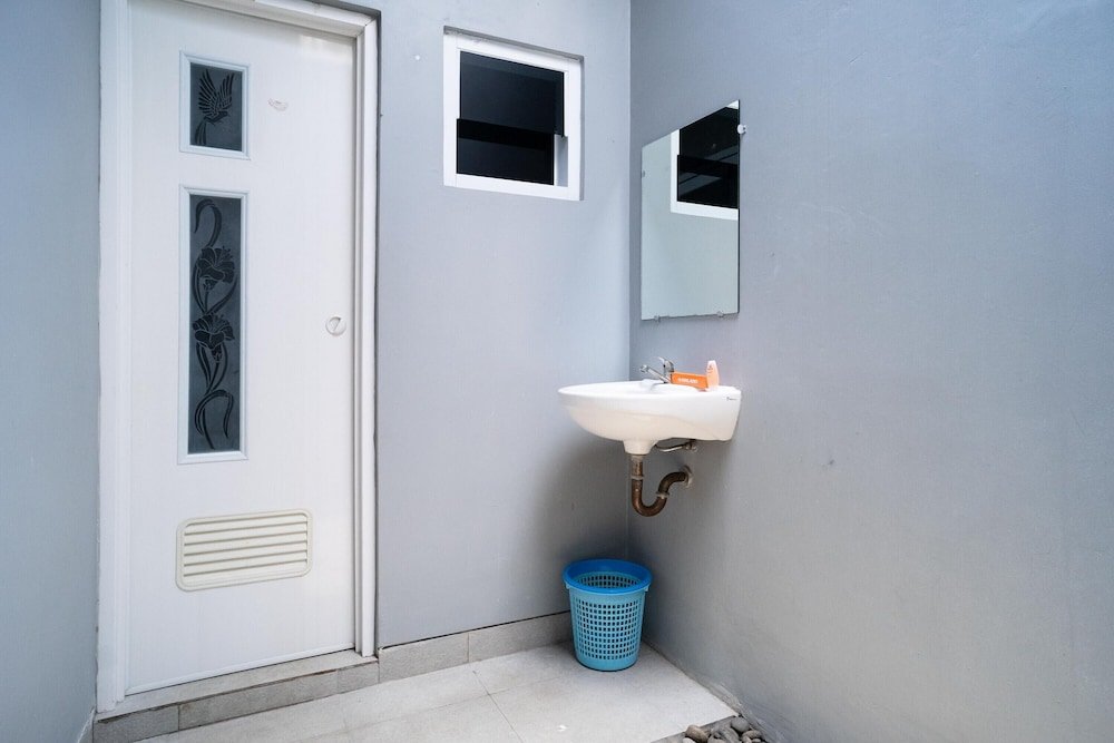 koolkost syariah near transmart tegal