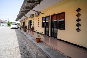 koolkost syariah near transmart tegal
