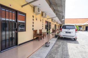 koolkost syariah near transmart tegal