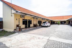 koolkost syariah near transmart tegal