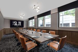 the slate denver tapestry collection by hilton