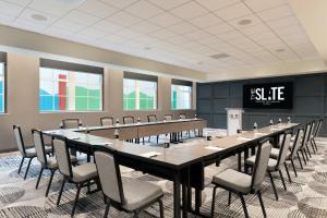 the slate denver tapestry collection by hilton