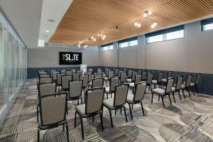 the slate denver tapestry collection by hilton