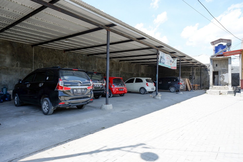 reddoorz near taman makam pahlawan tatura