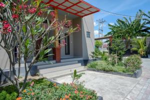 reddoorz near taman makam pahlawan tatura