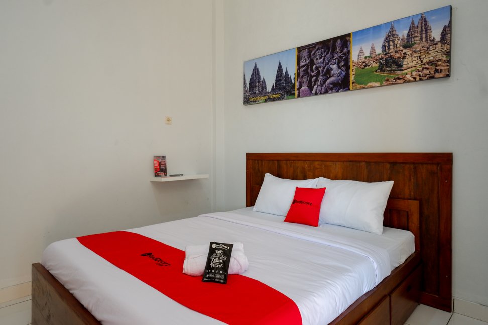 reddoorz near padang golf adisucipto