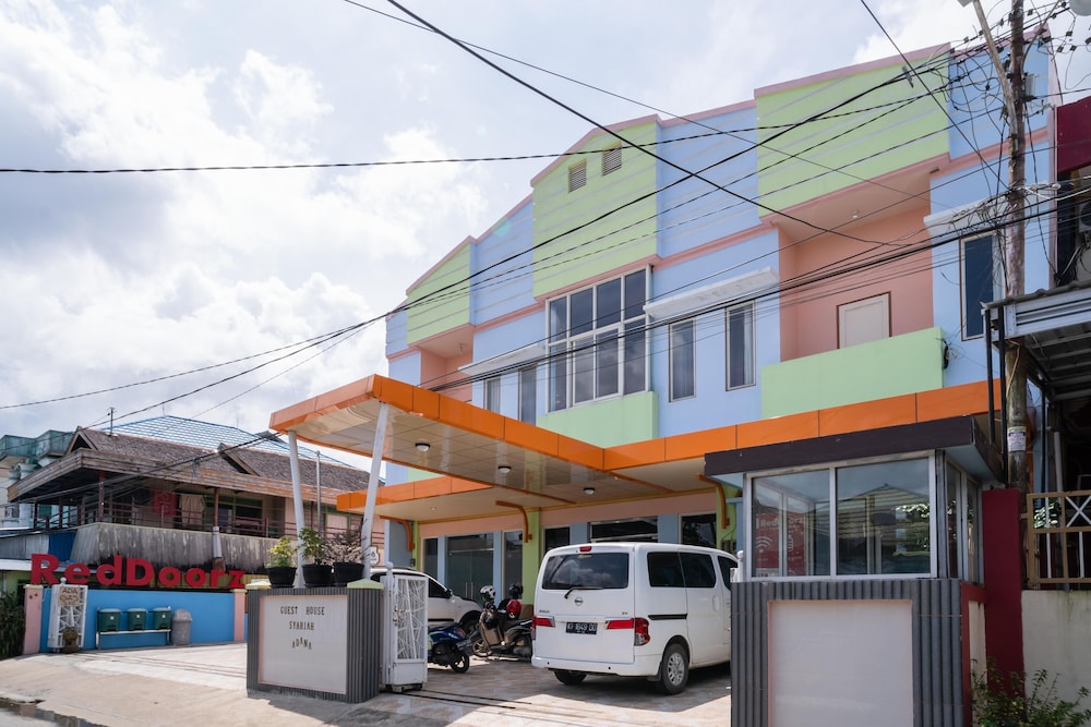 reddoorz syariah near taman siring 2