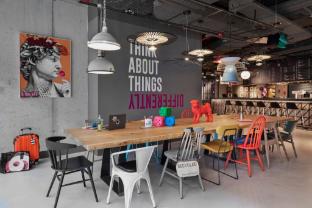 moxy duesseldorf city