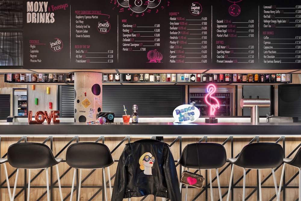 moxy duesseldorf city