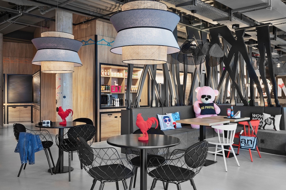 moxy duesseldorf city