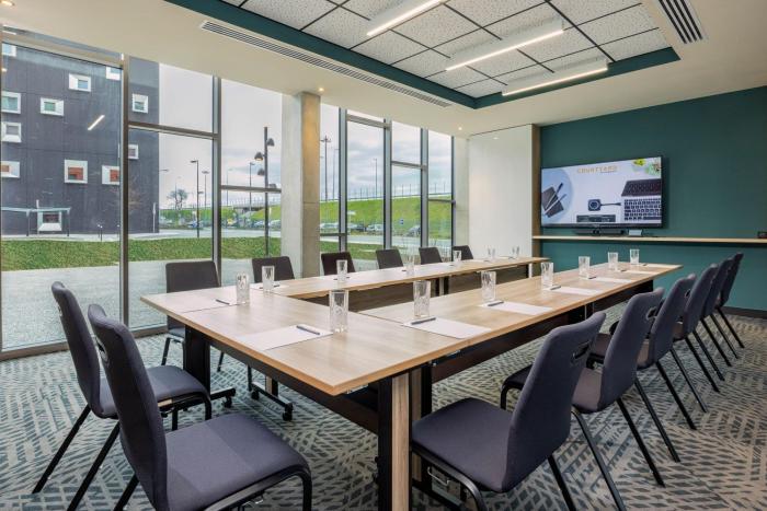 courtyard by marriott paris charles de gaulle central airport