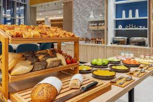 courtyard by marriott paris charles de gaulle central airport