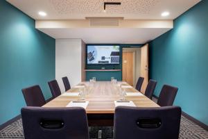 courtyard by marriott paris charles de gaulle central airport