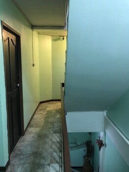 swan inn2 guest house