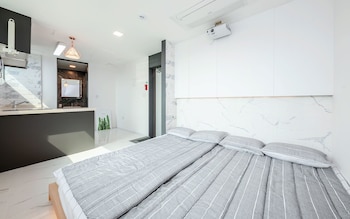 i stayed pension yeosu